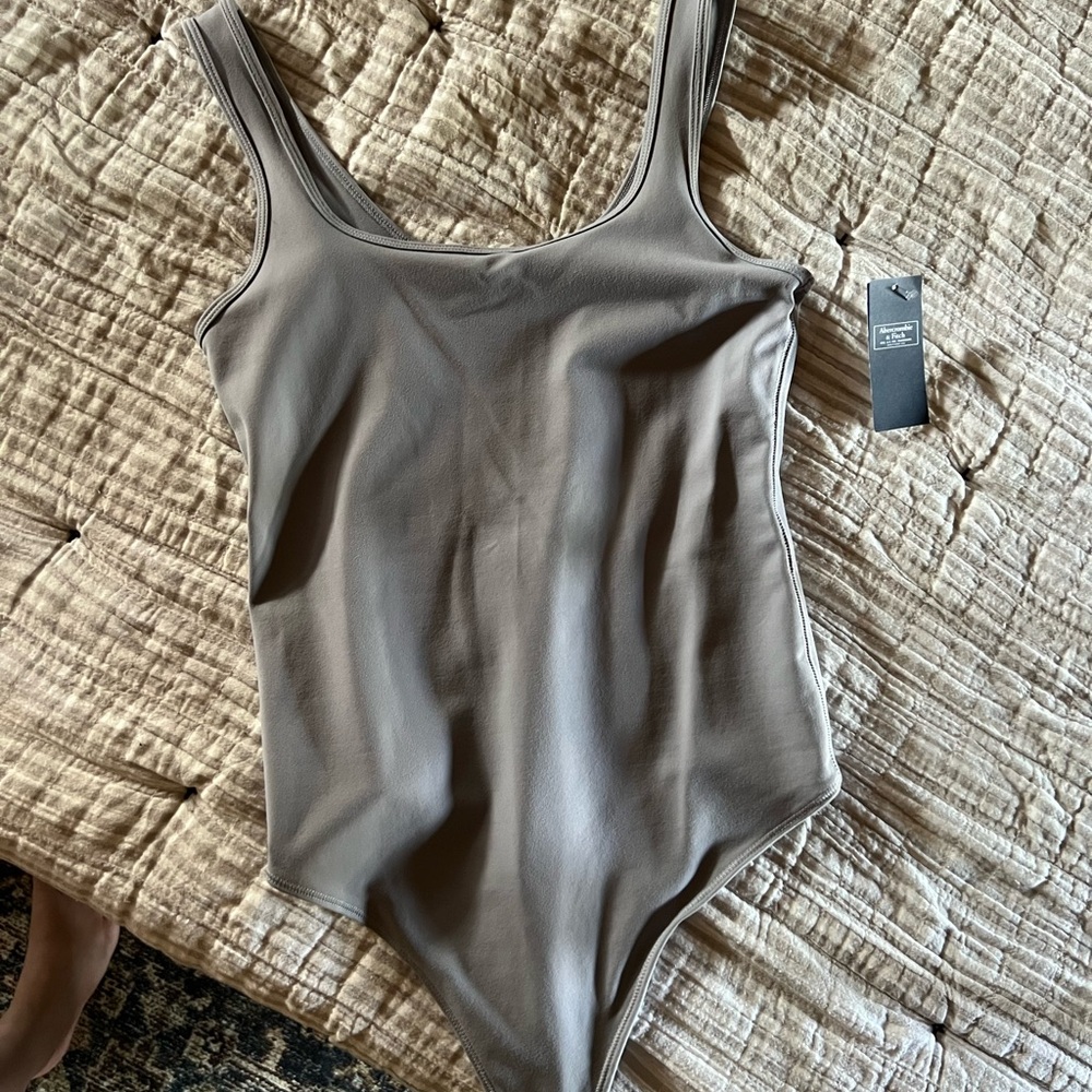 Abercrombie Taupe/gray women’s Bodysuit
